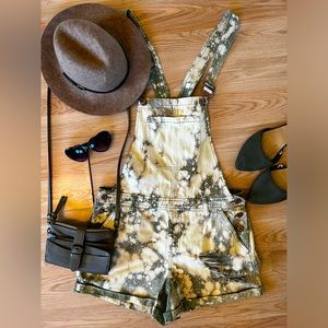 Forever 21 Customized Olive Green Overalls Women’s Size 30 Women’s M Med